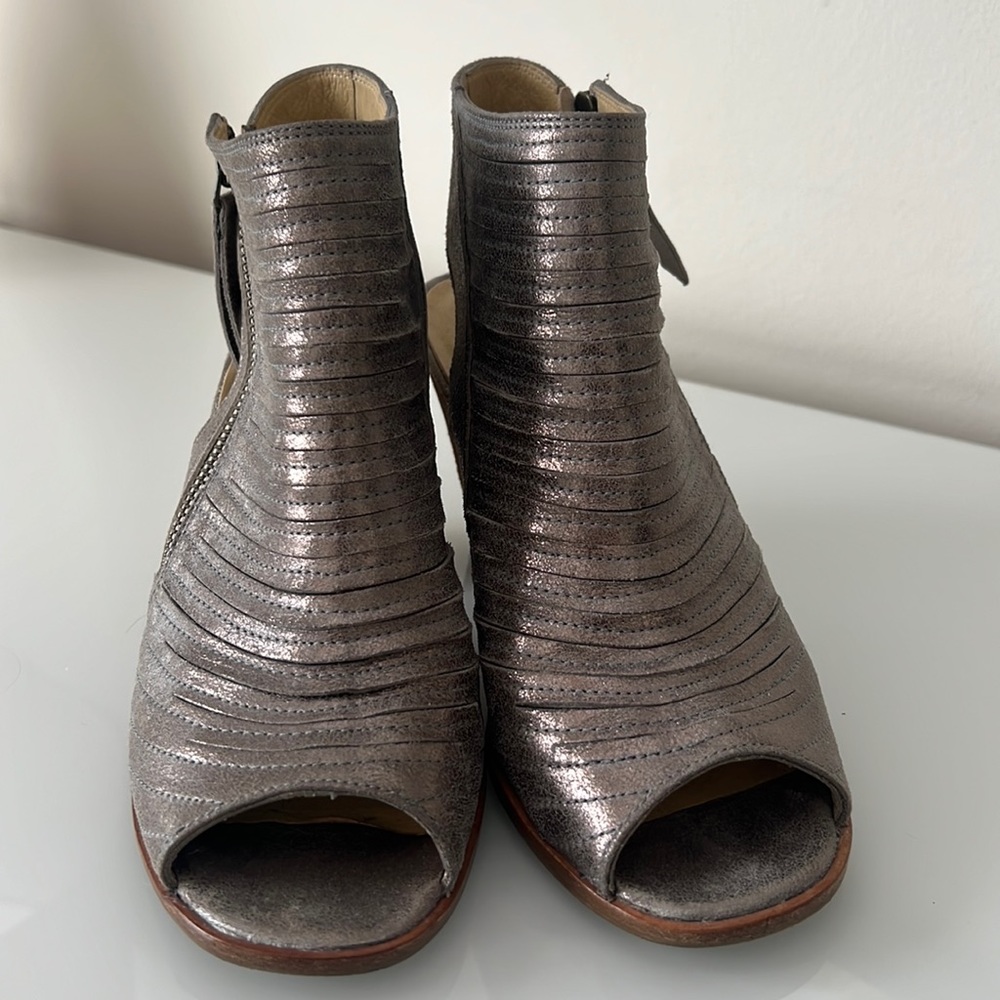 Paul Green Cayanne Peep Toe Sandal